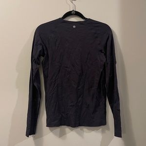 Lululemon Women’s Long Sleeve Top With Eyelet Detailing